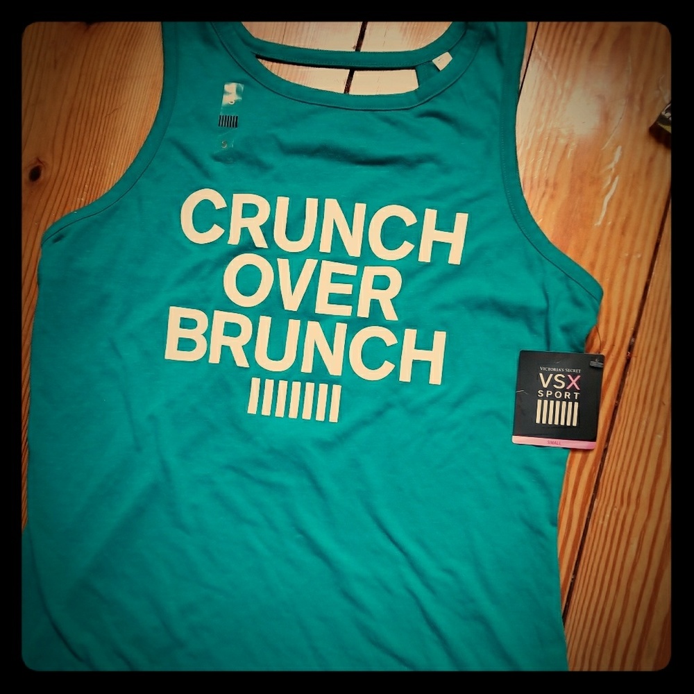 VSX Sport top NWT XS detailed back